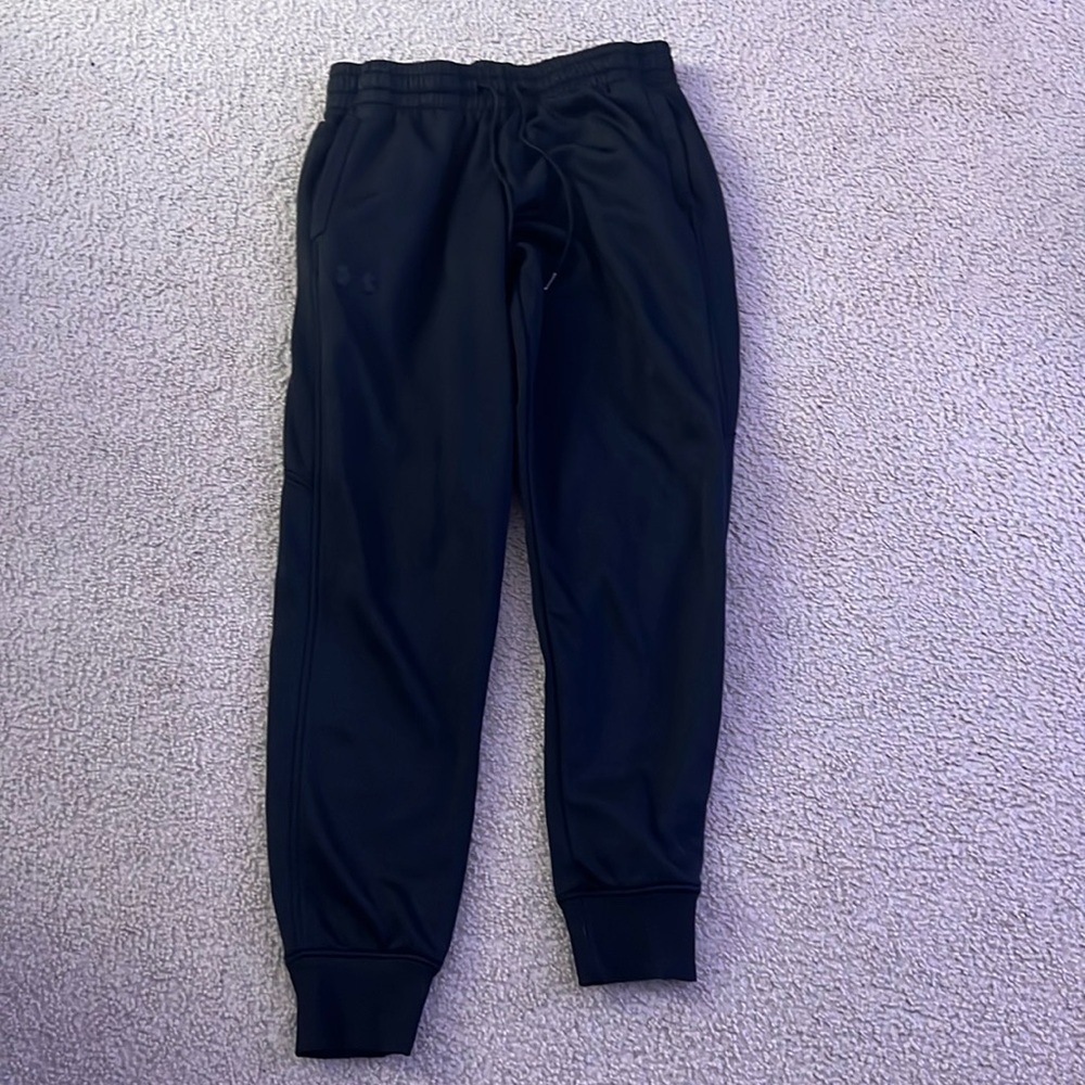Men under armour joggers size L